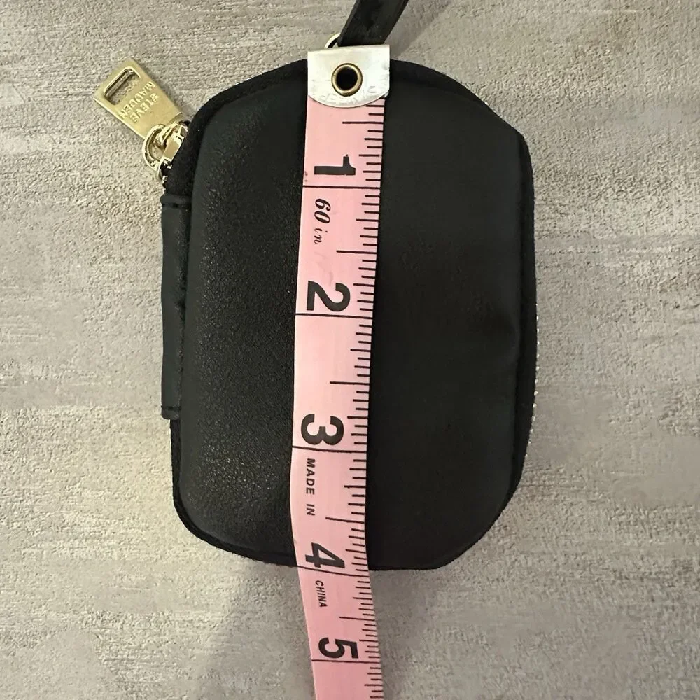 Steve Madden Black Bevie Satchel Side‎ Pouch Coins Earbuds Wallet Zip around